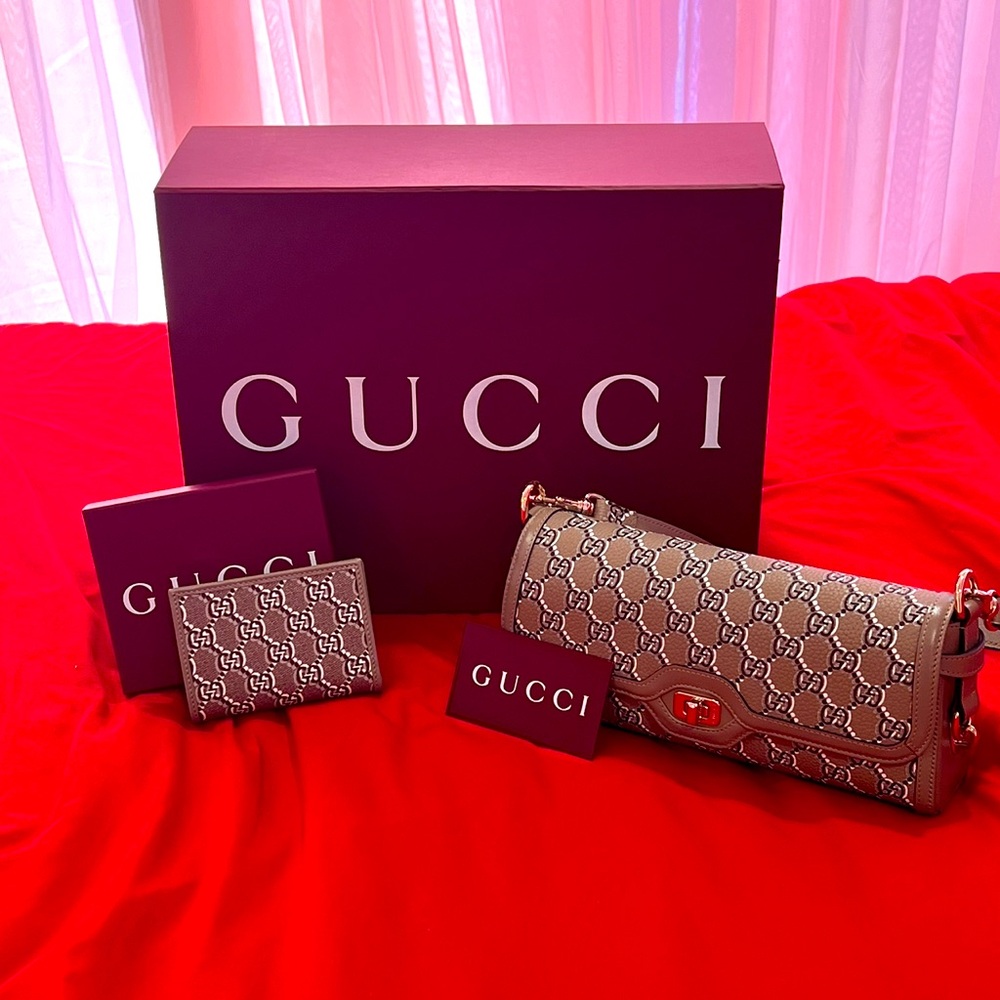 GUCCI AUTHENTIC 3D PEBBLED LEATHER LUCE COLLECTION HANDBAG. FULL INCLUSION. NWT.